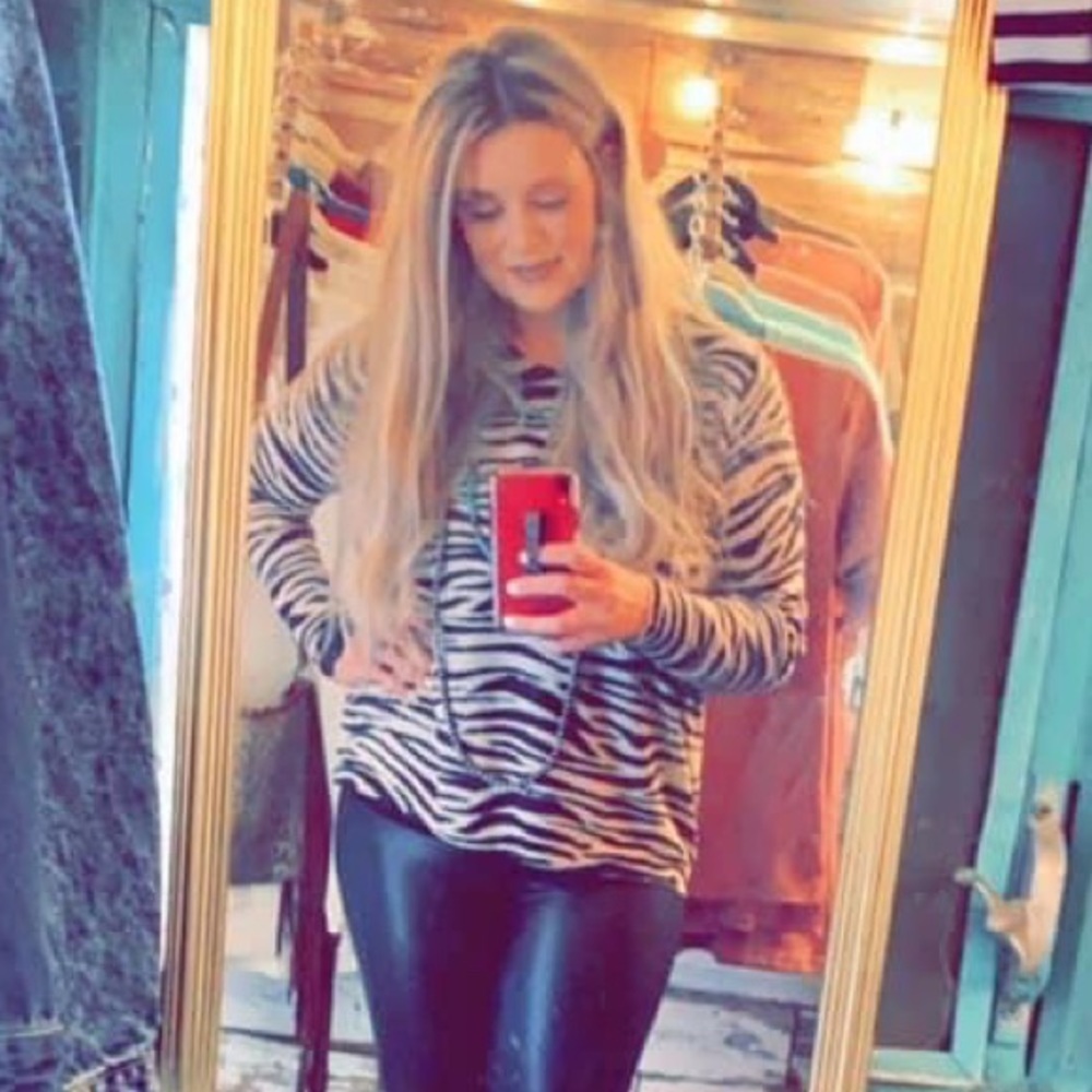 Zebra top